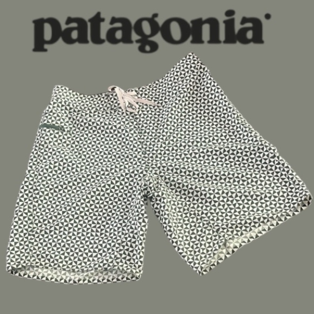 Patagonia Wavefarer Board Shorts NWOT